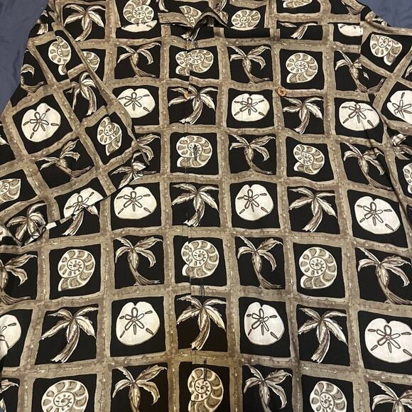 Hawaiian shirt - Picture 1 of 1